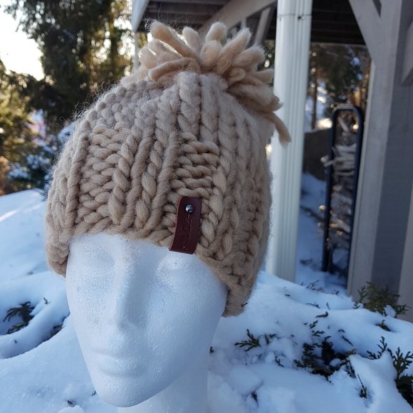 Wool winter set, hazelnut, sweater and matching hat, hand knitted - Picture 9 of 10